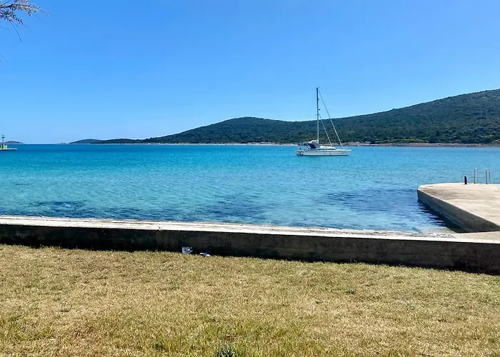 With Parking Space - 25182 * Ist