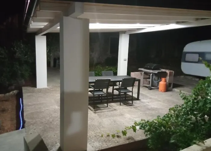 Apartman With Parking Space - 25182